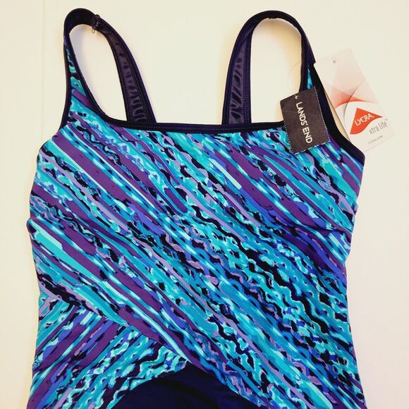 NWT Land's End Tummy Control Scoop Neck Tugless One Piece Size 4 Swimsuit - Picture 3 of 11